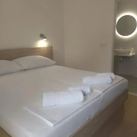 Apartmani Makarska מאקרסקה
